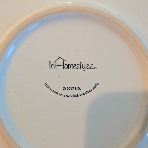 InHomeStylez Christmas Holly Berry Etched Square Dinner Plates (2) - Picture 16 of 16